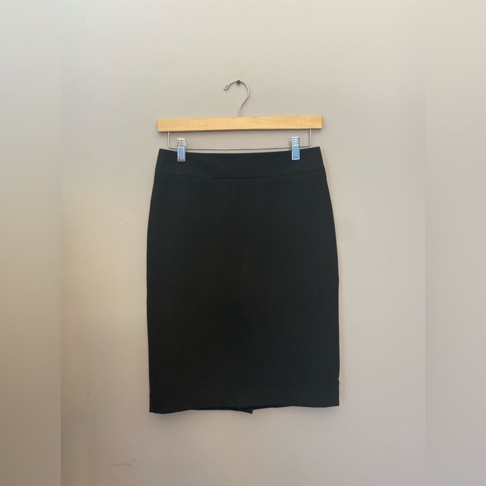 Ann Taylor black pencil skirt size 0